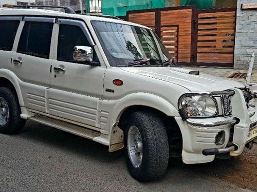 Mahindra Scorpio SLX 2.6 Turbo 8 Str 2006 MT for sale 