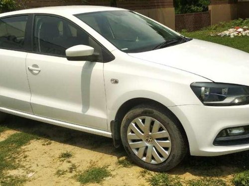 Volkswagen Polo 2015 MT for sale 