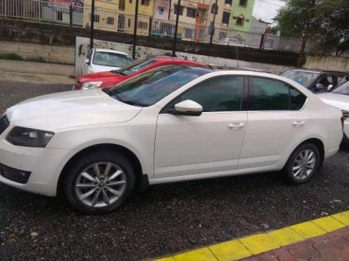 Used Skoda Octavia AT car at low price