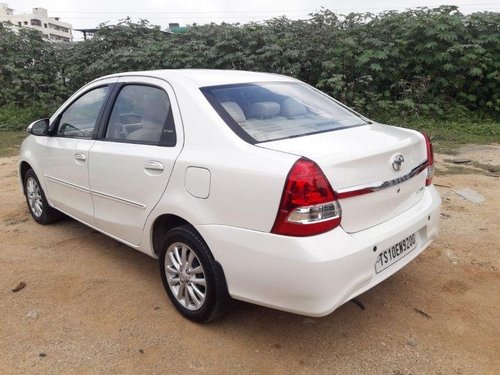 Used Toyota Etios Cross MT car at low price