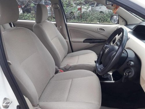 Used Toyota Etios Cross MT car at low price