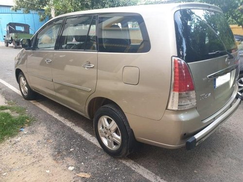 Used Toyota Innova MT 2004-2011 car at low price