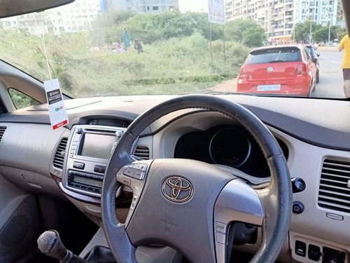 Toyota Innova 2004-2011 2.5 V Diesel 8-seater MT for sale