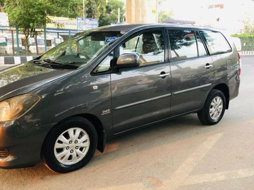 Used Toyota Innova MT 2004-2011 car at low price