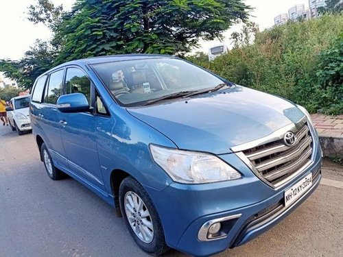 Toyota Innova 2004-2011 2.5 V Diesel 8-seater MT for sale