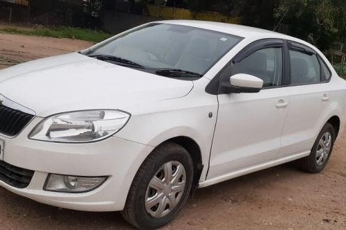 Skoda Rapid 2011-2013 1.6 TDI Ambition MT for sale