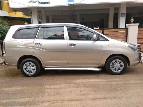 Toyota Innova 2004-2011 2.5 G4 Diesel 8-seater MT for sale