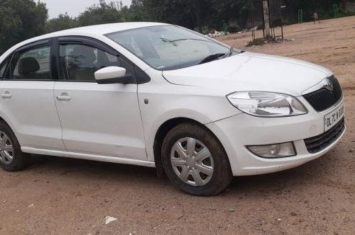 Skoda Rapid 2011-2013 1.6 TDI Ambition MT for sale