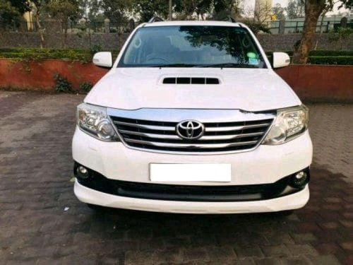 Toyota Fortuner 2011-2016 4x2 AT for sale