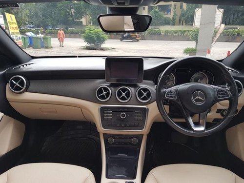 Used Mercedes Benz 200 AT car at low price