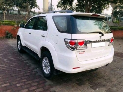 Toyota Fortuner 2011-2016 4x2 AT for sale