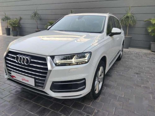 2015 Audi Q7 AT for sale at low price