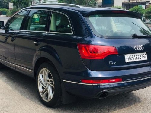 Used Audi Q7 AT car at low price