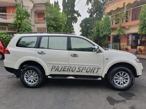 2015 Mitsubishi Pajero Sport Sport 4x4 AT for sale at low price