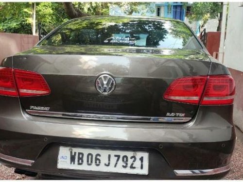 Used Volkswagen Passat AT car at low price