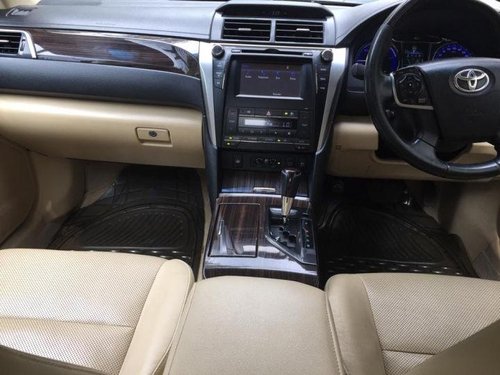 Toyota Camry 2.5 Hybrid AT 2016 for sale