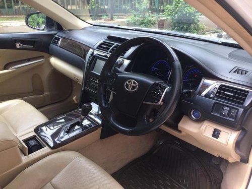 Toyota Camry 2.5 Hybrid AT 2016 for sale