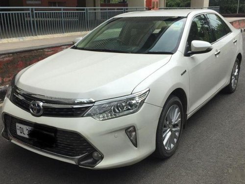 Toyota Camry 2.5 Hybrid AT 2016 for sale