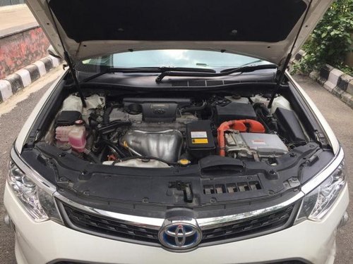 Toyota Camry 2.5 Hybrid AT 2016 for sale