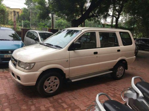 Chevrolet Tavera Neo 2010 MT for sale 