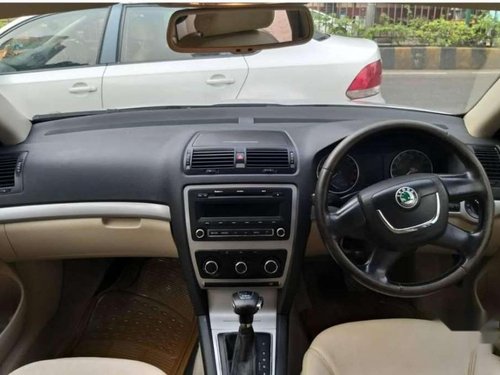 Used Skoda Laura Ambiente MT at low price