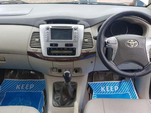 Toyota Innova 2.5 V 8 STR, 2012, Diesel MT for sale 