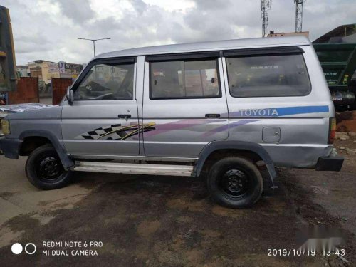 Toyota Qualis FS B6, 2001, Diesel AT for sale 