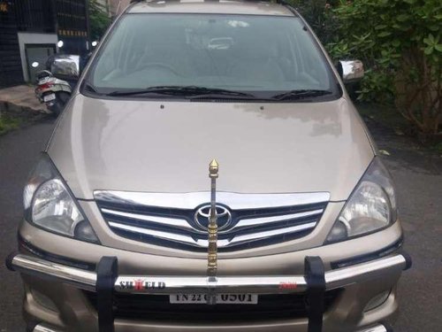 Toyota Innova 2.5 V 8 STR, 2011, Diesel MT for sale 