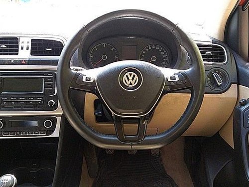 Used Volkswagen Polo MT car at low price