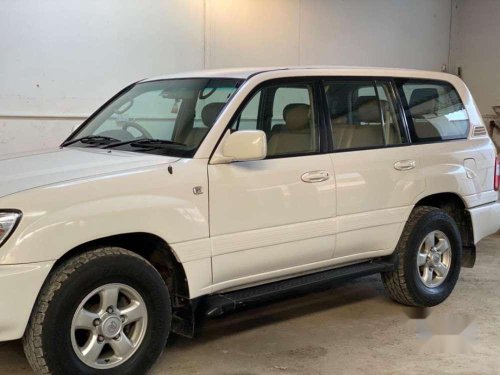 2001 Toyota Land Cruiser Diesel MT for sale at low price