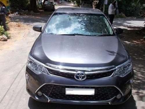 Toyota Camry 2.5 Hybrid AT 2015 for sale