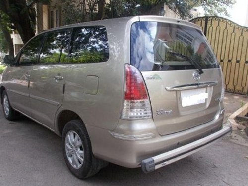 Toyota Innova 2009-2012 2.5 VX 7 STR MT for sale