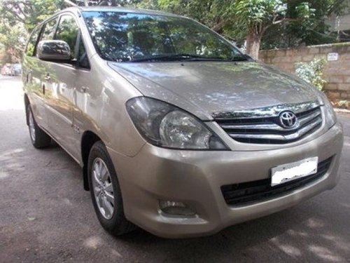 Toyota Innova 2009-2012 2.5 VX 7 STR MT for sale