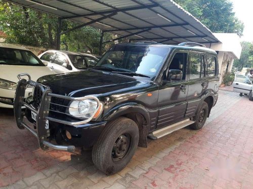 Used 2004 Mahindra Scorpio LX MT for sale 