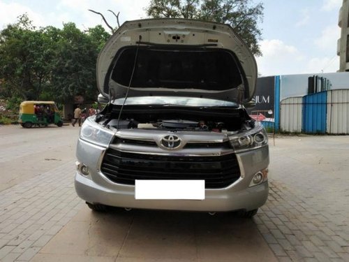 Used Toyota Innova Crysta 2.4 ZX MT car at low price