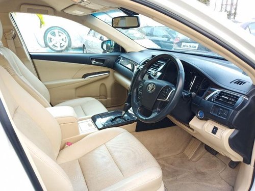 2016 Toyota Camry AT for sale at low price