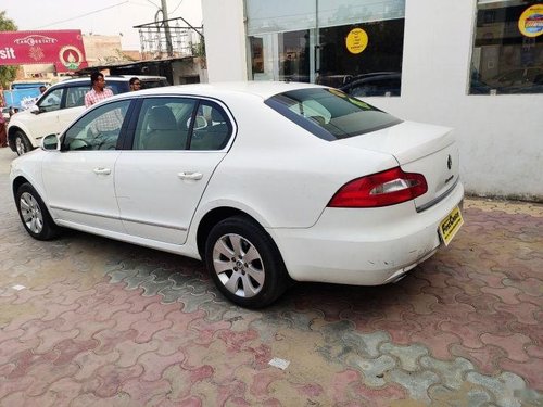 Used Skoda Superb MT car at low price