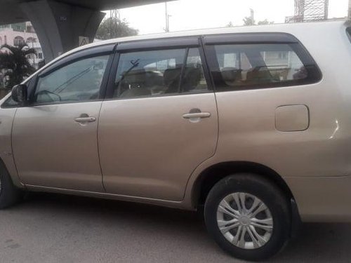 Used Toyota Innova MT 2004-2011 car at low price