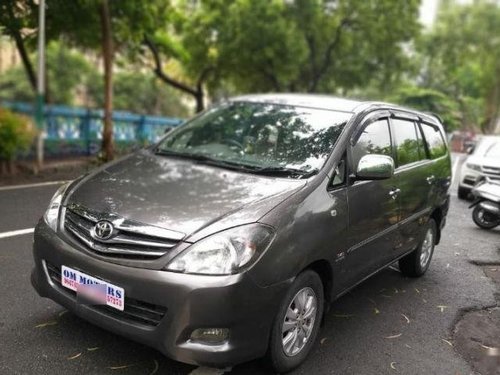 Toyota Innova 2004-2011 2010 MT for sale