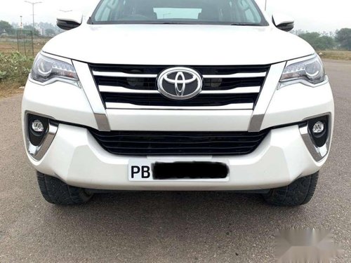 Used Toyota Fortuner 4x4 MT 2018 for sale 