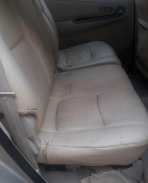 Used Toyota Innova MT 2004-2011 car at low price