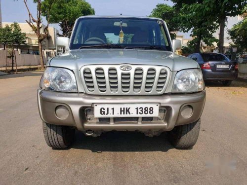 Mahindra Scorpio SLX 2.6 Turbo 7 Str 2005 MT for sale 