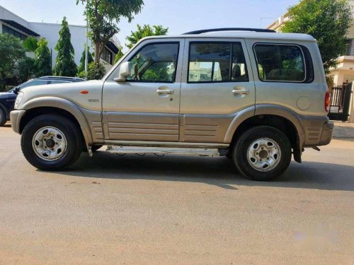 Mahindra Scorpio SLX 2.6 Turbo 7 Str 2005 MT for sale 