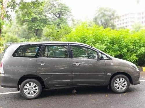 Toyota Innova 2004-2011 2010 MT for sale