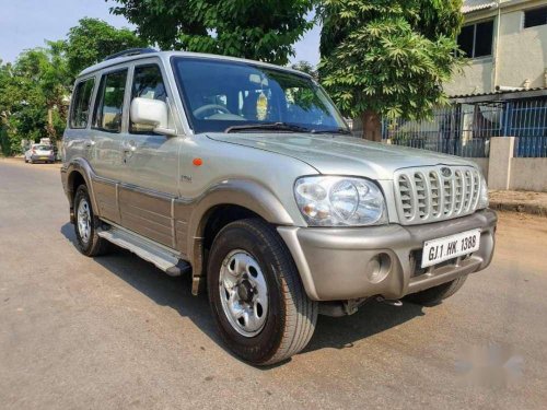 Mahindra Scorpio SLX 2.6 Turbo 7 Str 2005 MT for sale 