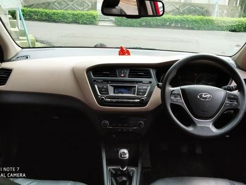 Used Hyundai i20 MT car at low price