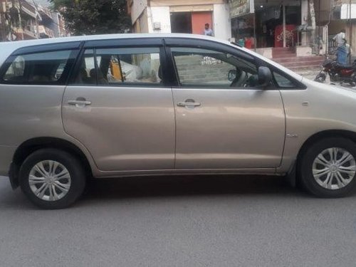 Used Toyota Innova MT 2004-2011 car at low price