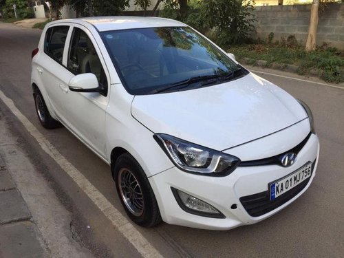 Used Hyundai i20 MT car at low price