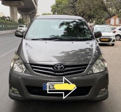 Toyota Innova 2011 MT for sale