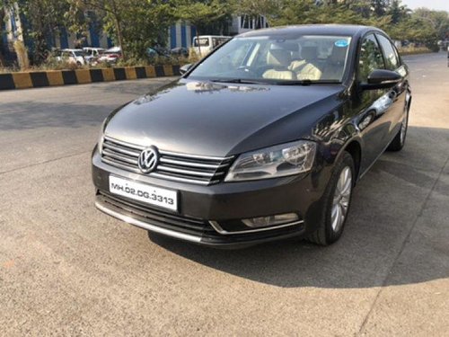 Volkswagen Passat Diesel Trendline 2013 MT for sale